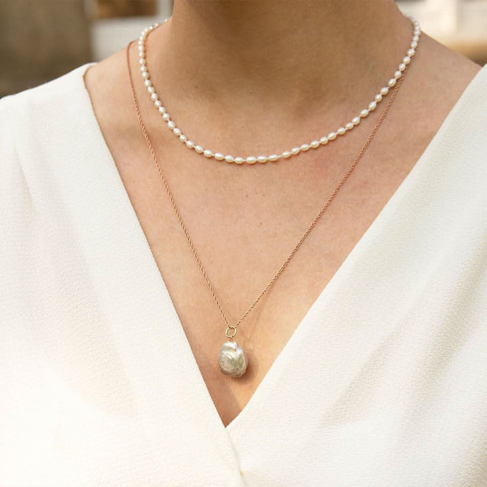 Baroque Pearl Necklace Grey Pearl on Rose Gold