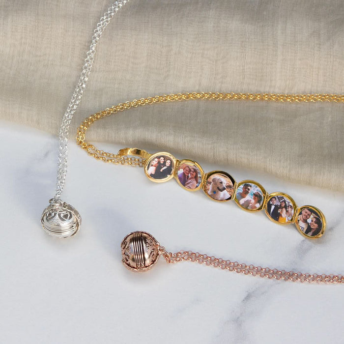 set of memory keeper lockets with belcher chains