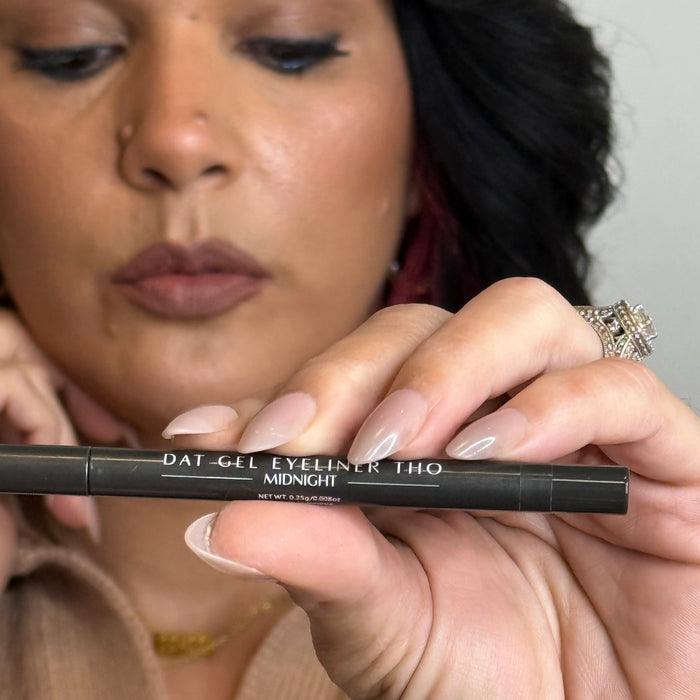 Dat Gel Eyeliner Tho in Midnight