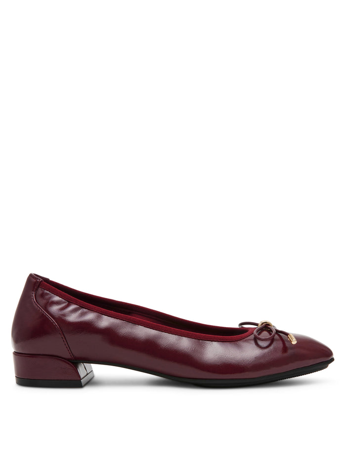 Anne Klein Divine Dress Pump with Classic Block Heel