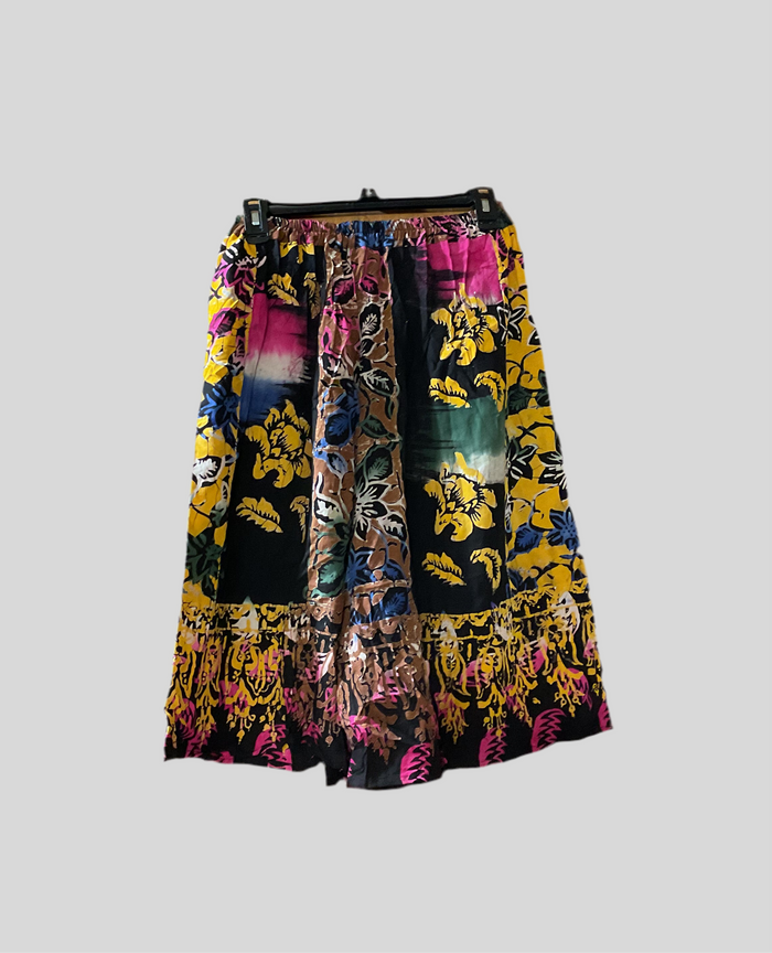 SIN HWA Brand Indonesia Summer Clothes (အင်ဒိုနီးရှား စပန့်အင်္ကျီ ၊ဘောင်းဘီ ဝမ်းဆက်)