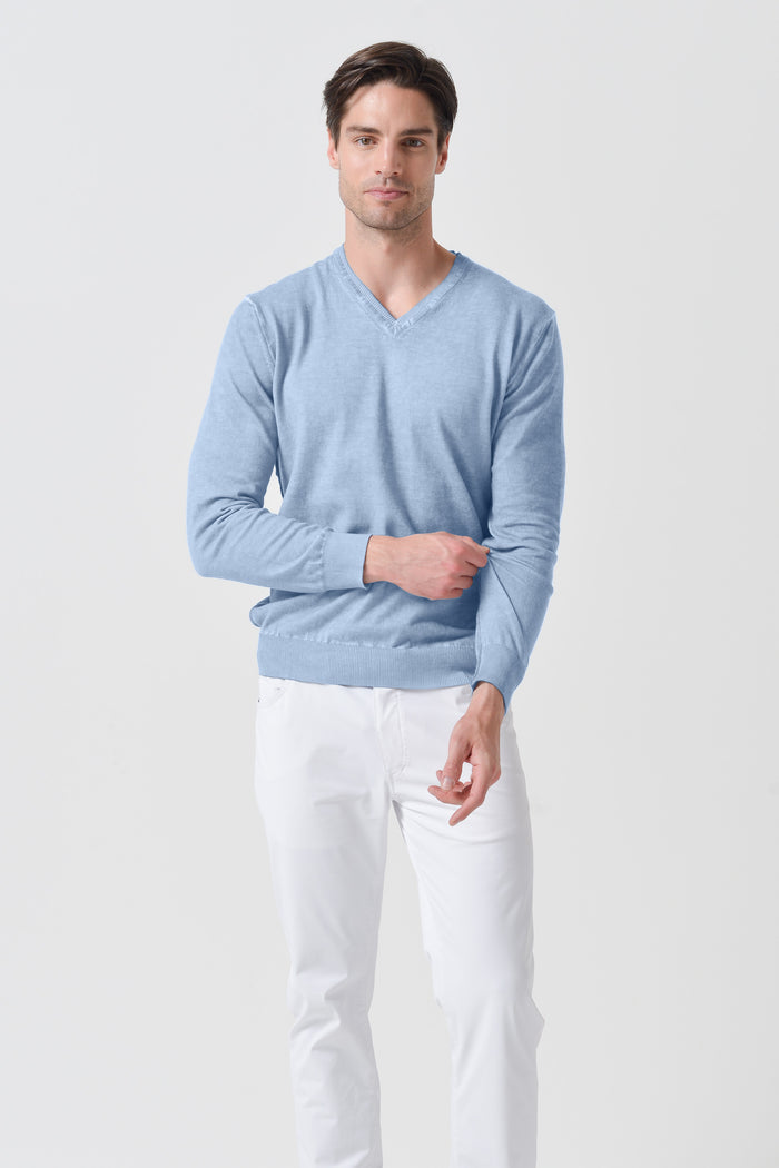 V-Neck Knit - Fiji
